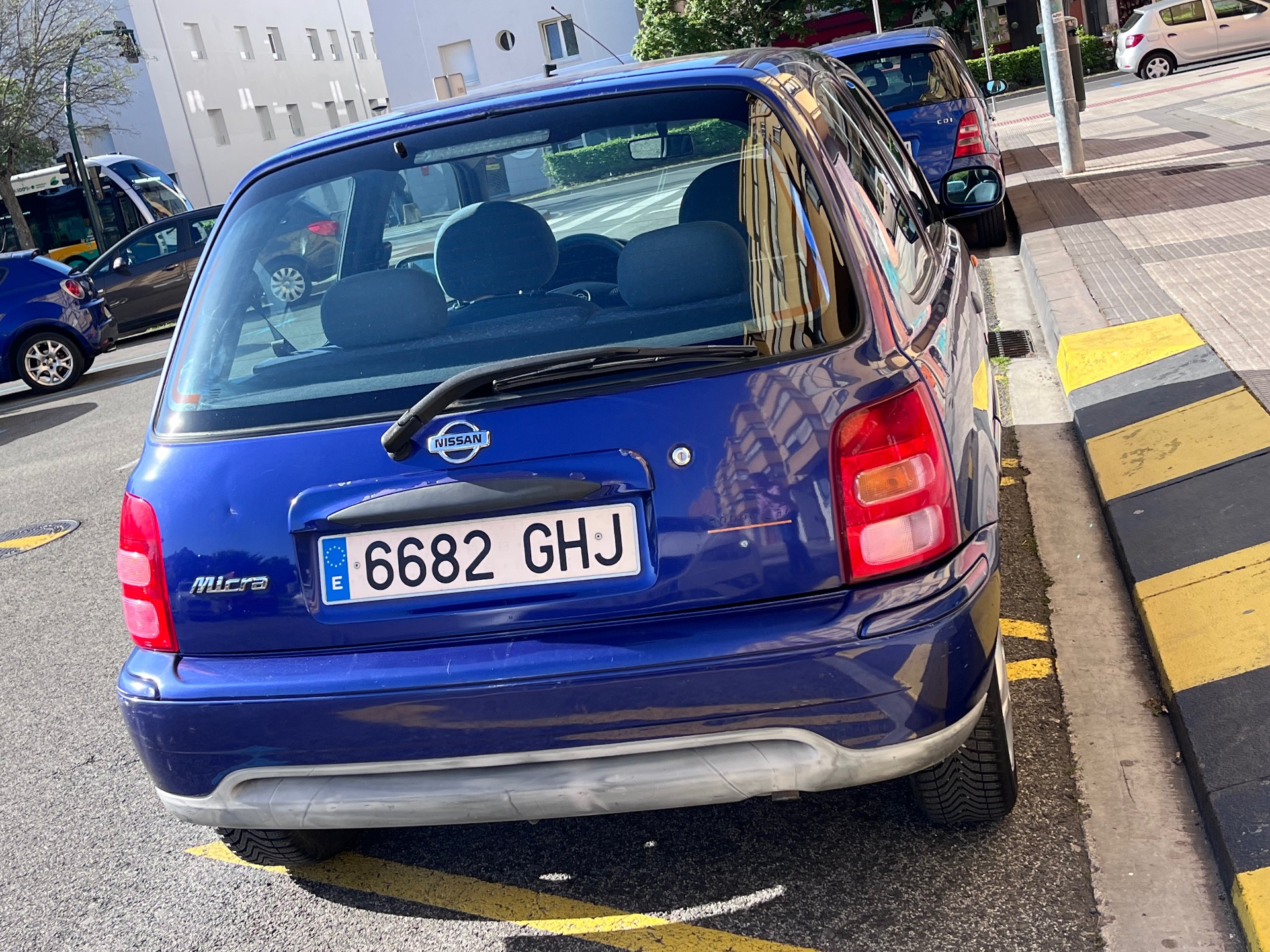 Nissan Micra 1.0i 16V 3 Porte Glamour