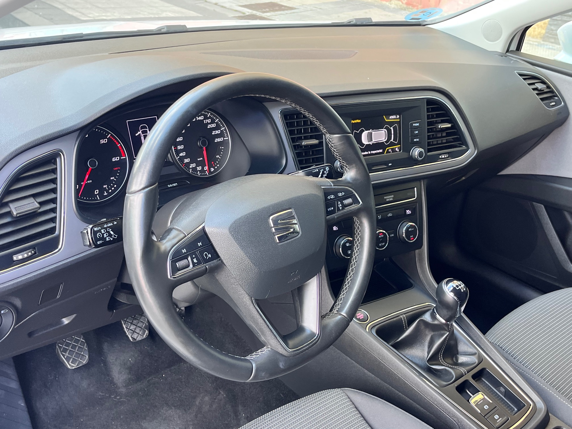 SEAT Leon  ST 1.6 TDI 85kW 115CV StSp Style