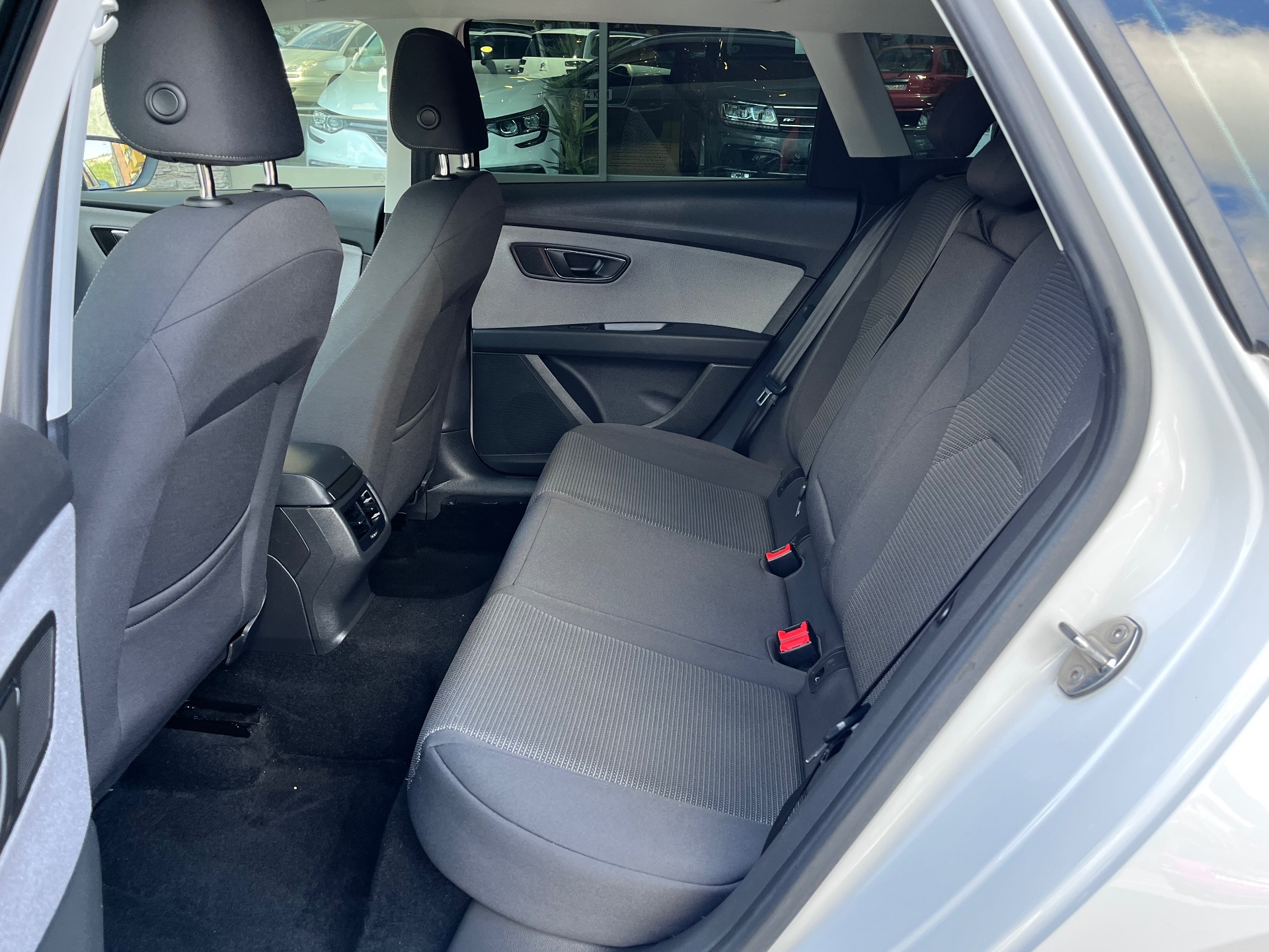 SEAT Leon  ST 1.6 TDI 85kW 115CV StSp Style