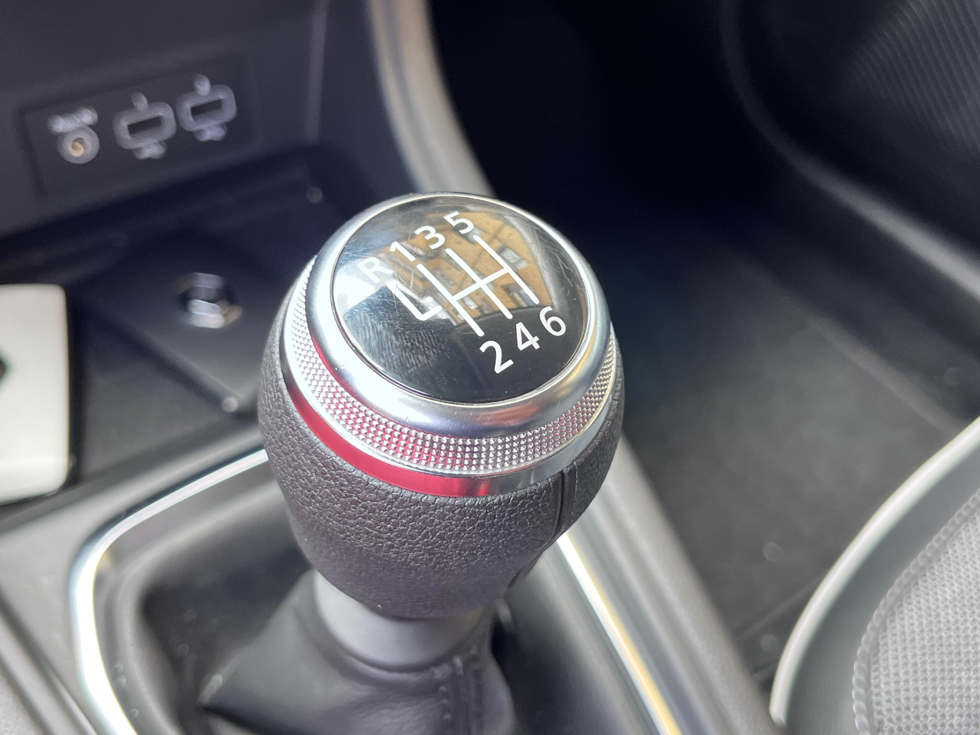 Renault Captur Mild Hybrid 140 CV Techno