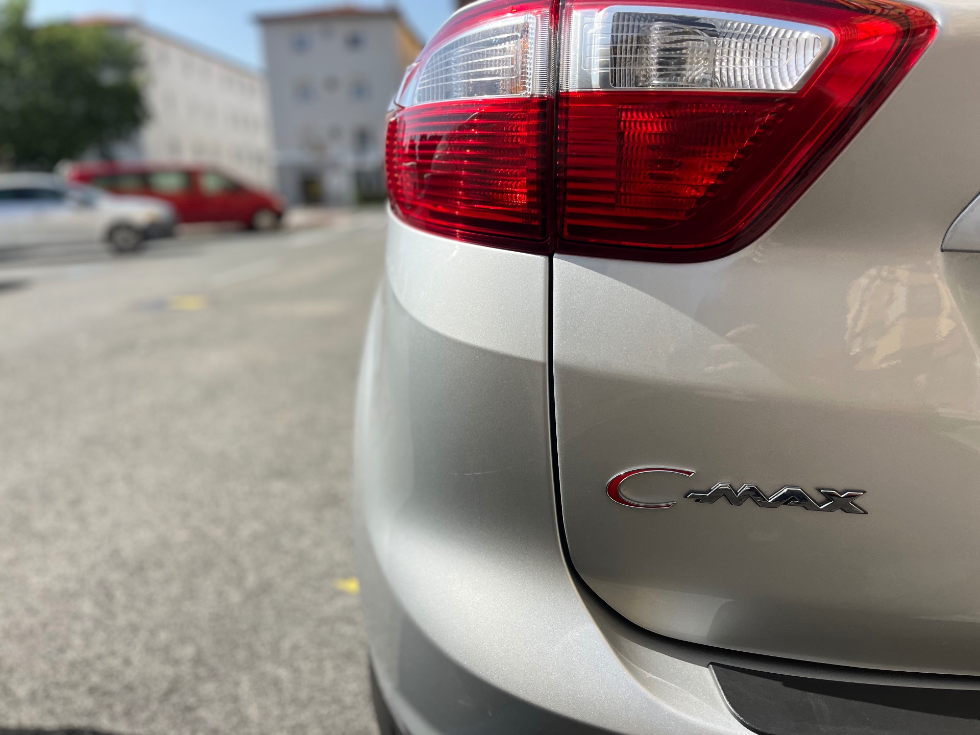 Ford M + 1.0/100CV Ecoboost Business