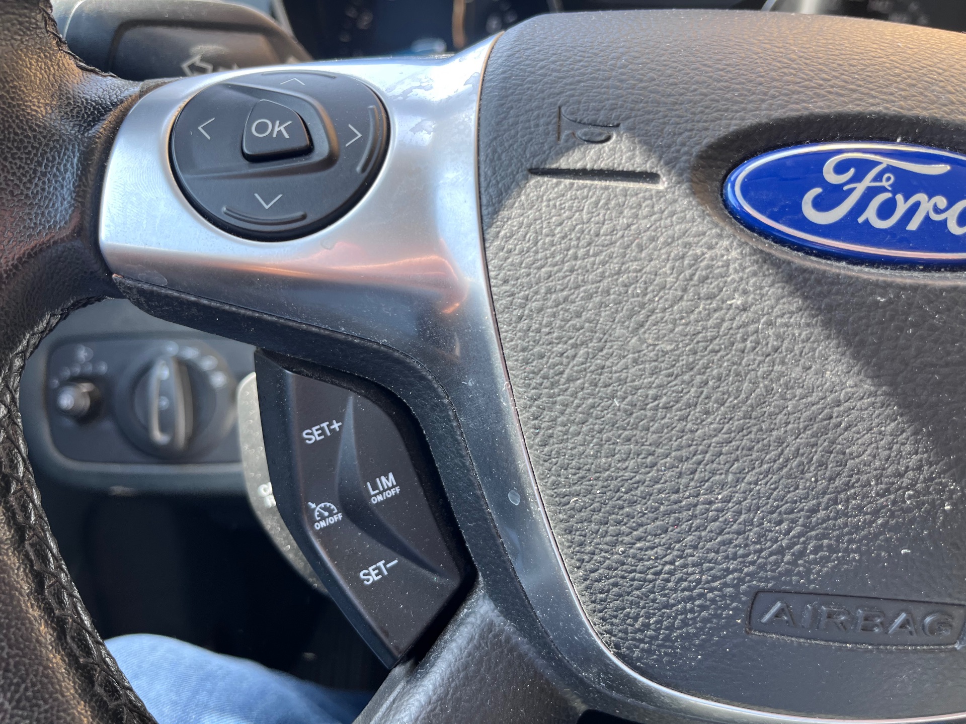Ford M + 1.0/100CV Ecoboost Business