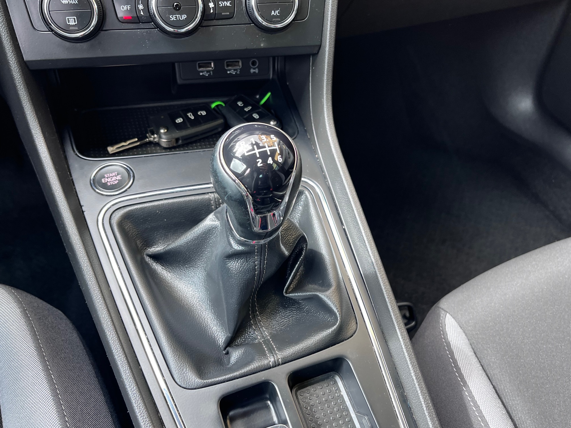 SEAT Leon 2.0 TDI 150 CV 5p. Black Edition