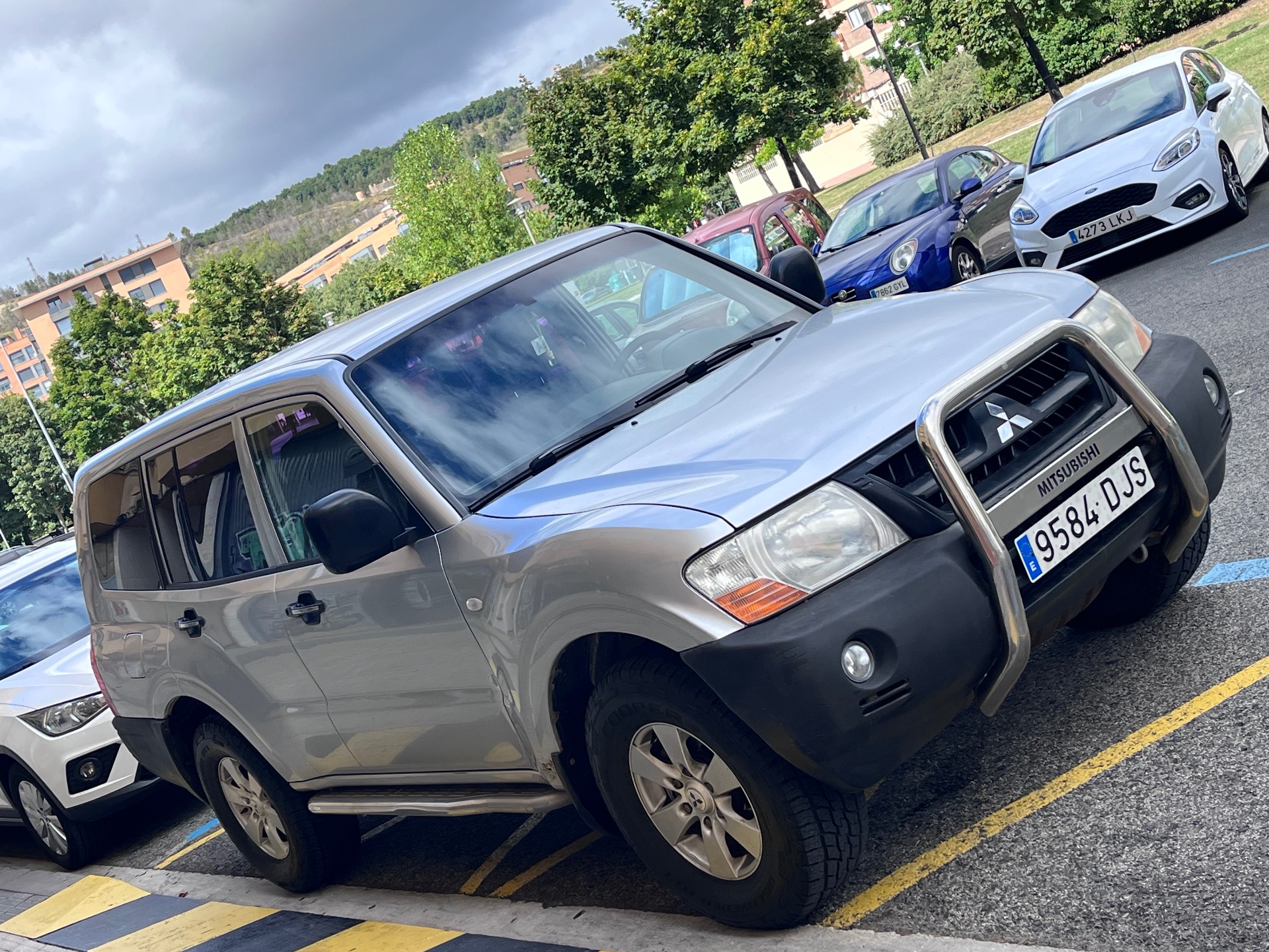 Mitsubishi Montero  2.5 TDI Sahel