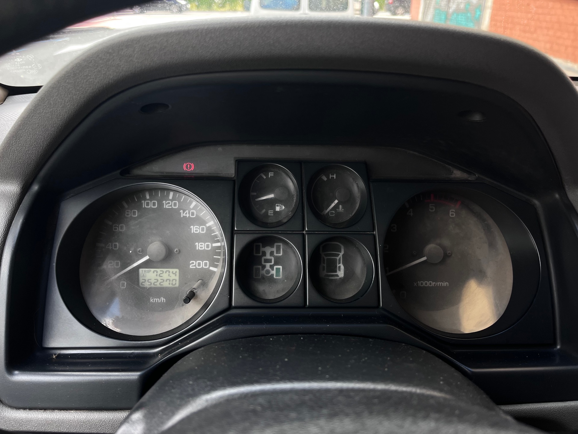 Mitsubishi Montero  2.5 TDI Sahel