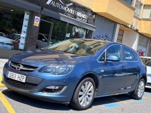 Opel Astra  1.4 Turbo Selective