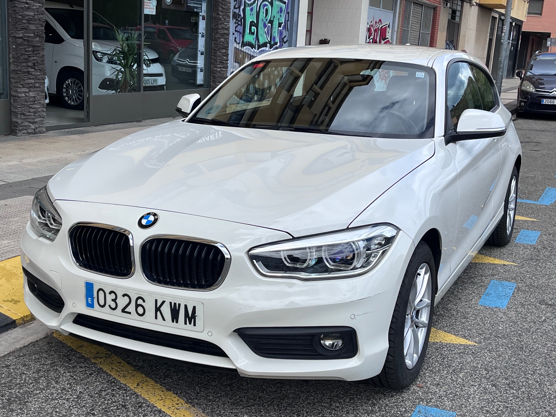 BMW 116i 3p.