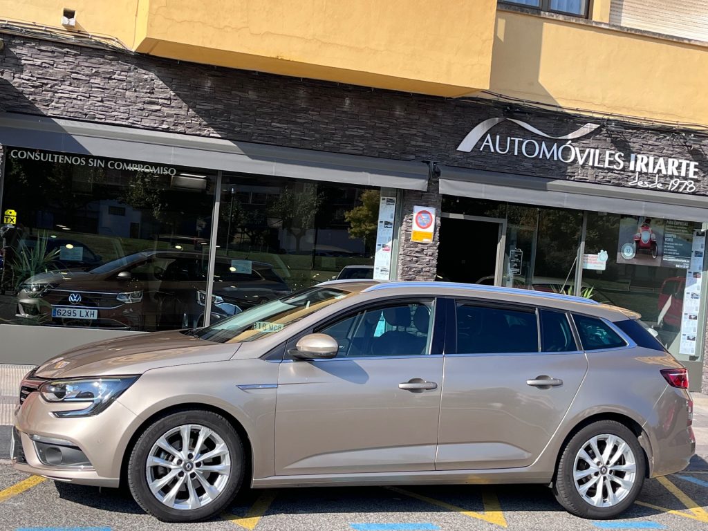 Renault Megane  SPORT TOURER DCI 130CV ZEN