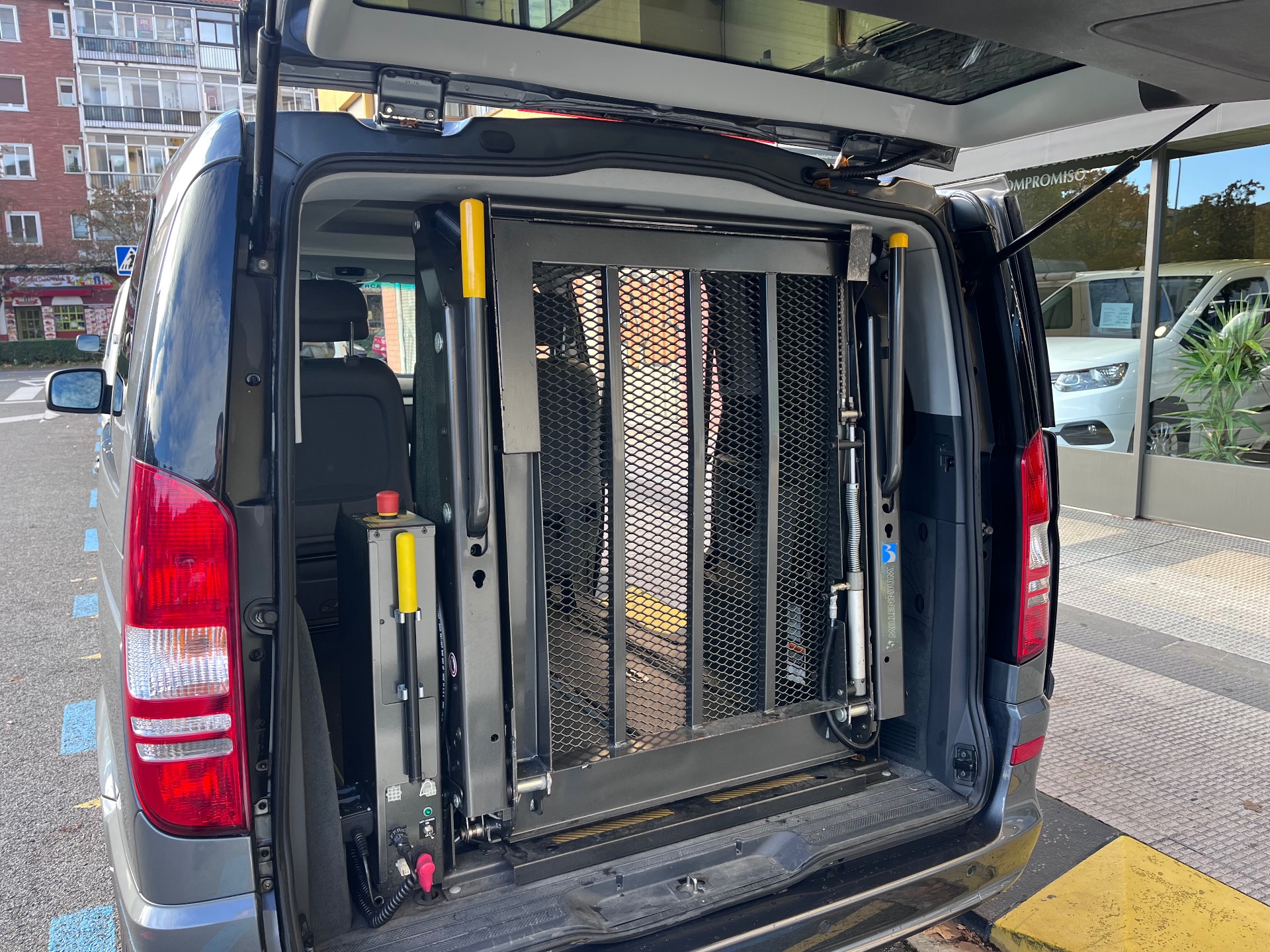 Mercedes-Benz Viano 2.2 CDI Avantgarde L