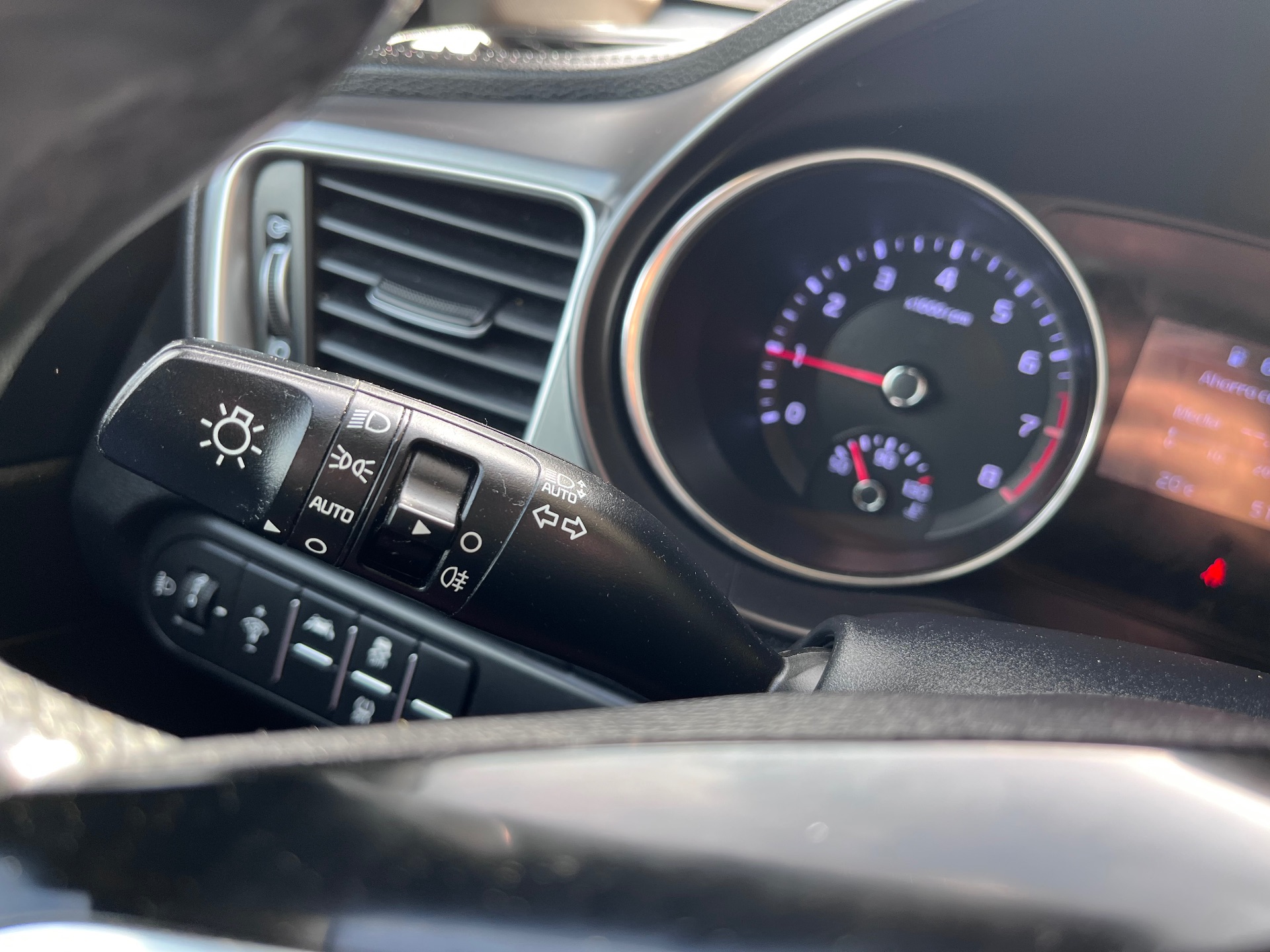 Kia Ceed / cee'd  1.0 T-GDi 88kW (120CV) Concept