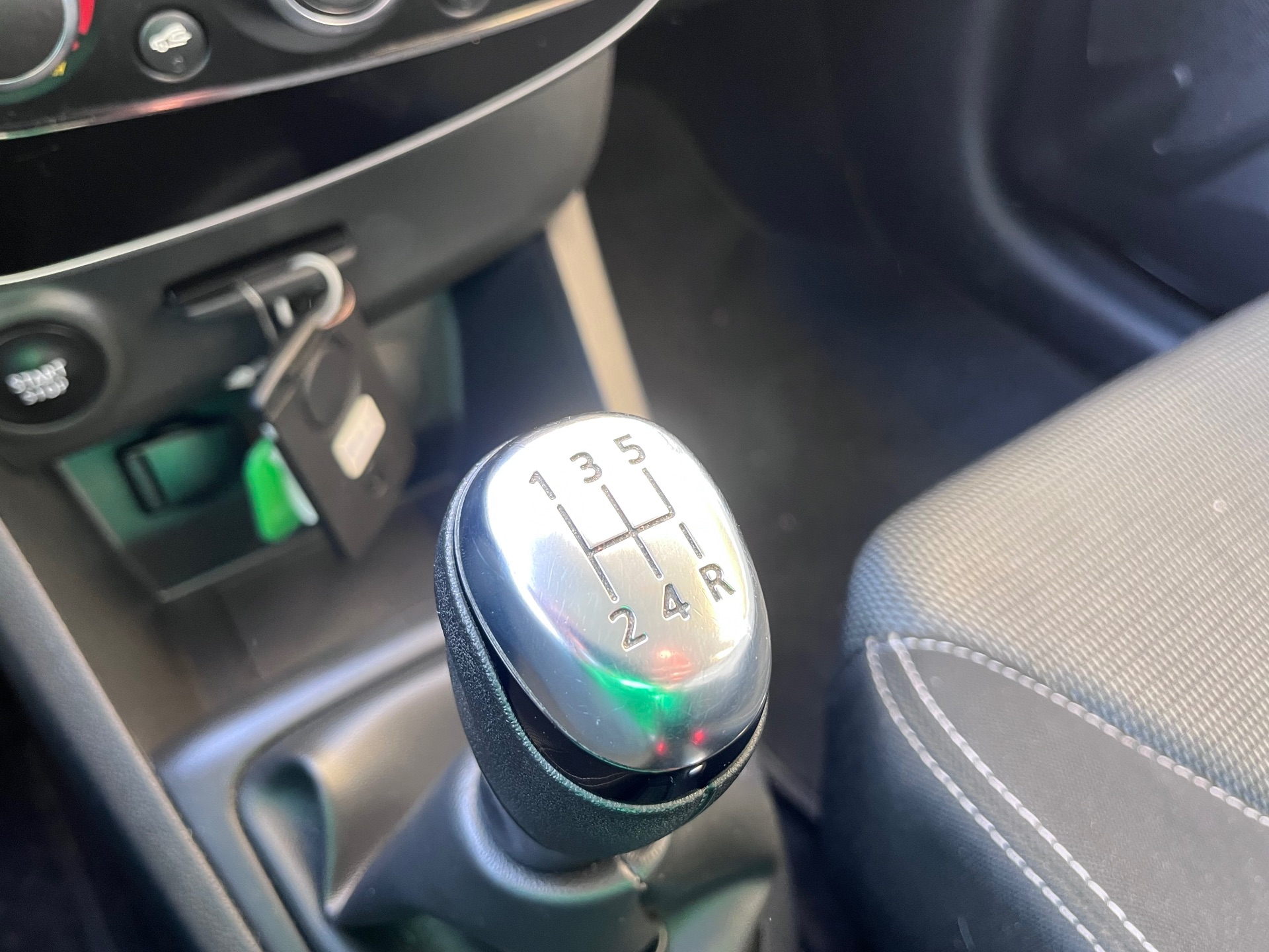 Renault Clio  Business TCe 55kW (75CV) -18