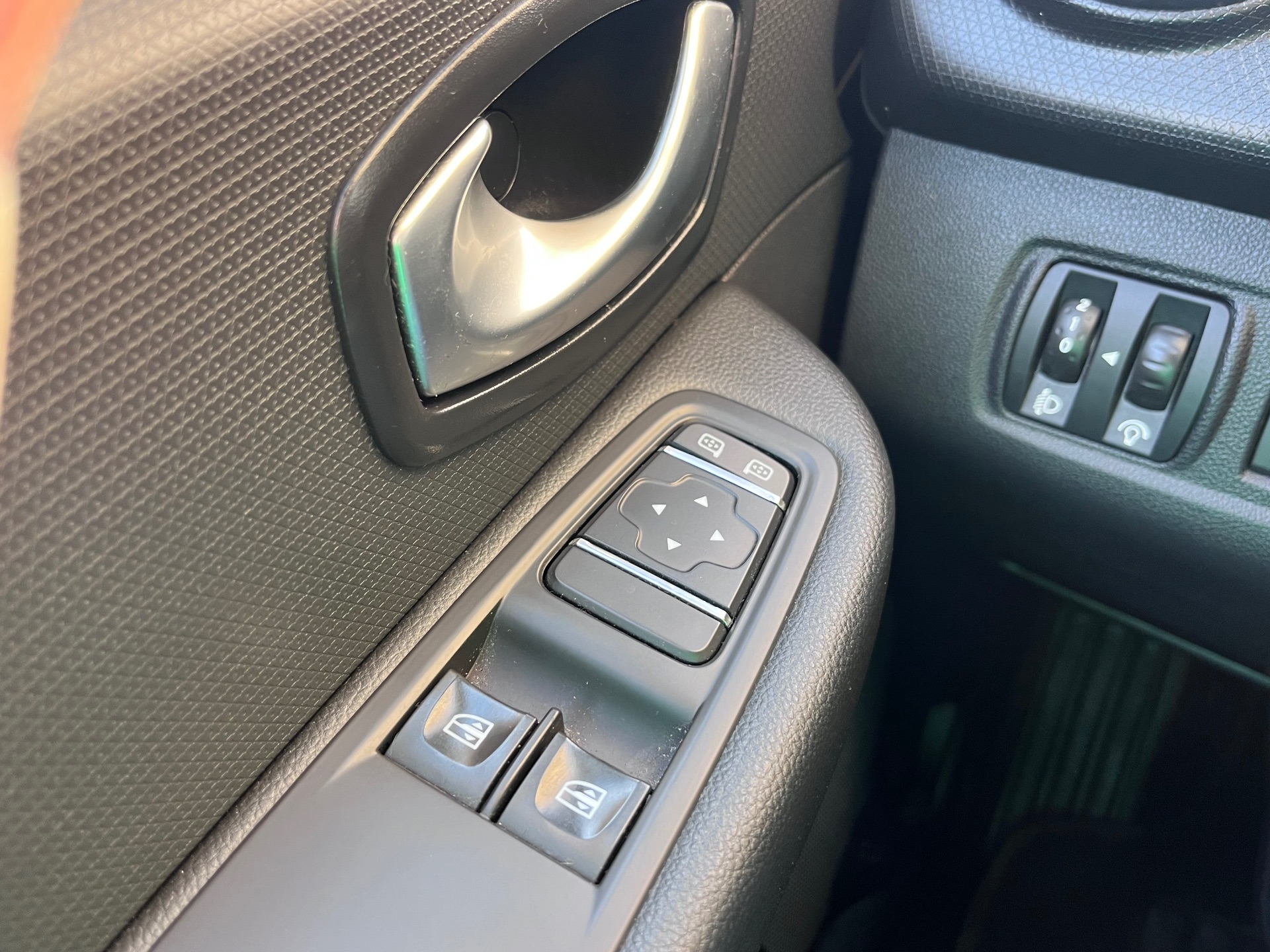 Renault Clio  Business TCe 55kW (75CV) -18