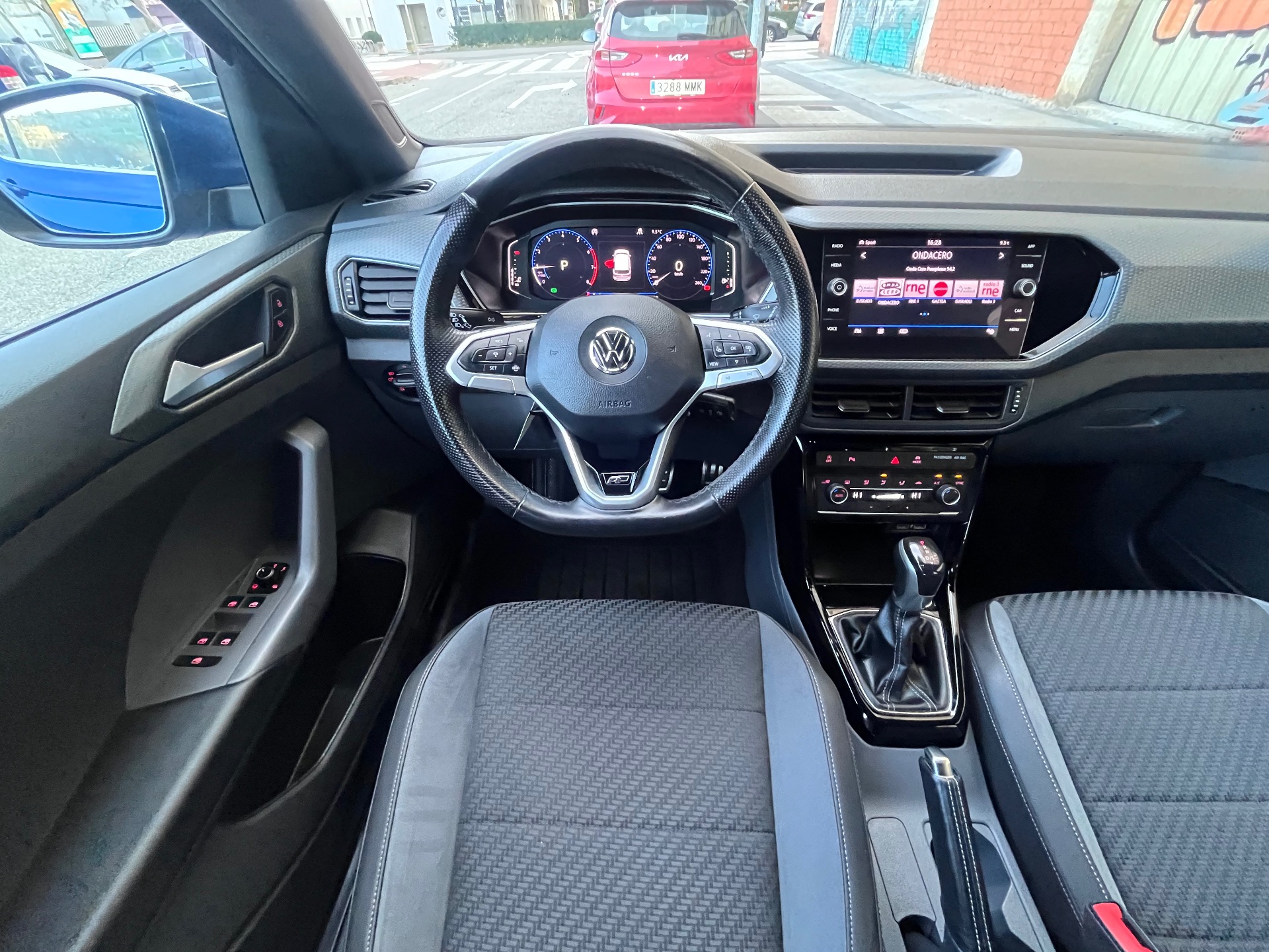 Volkswagen T-Cross 1.0 TSI 110 CV DSG Sport