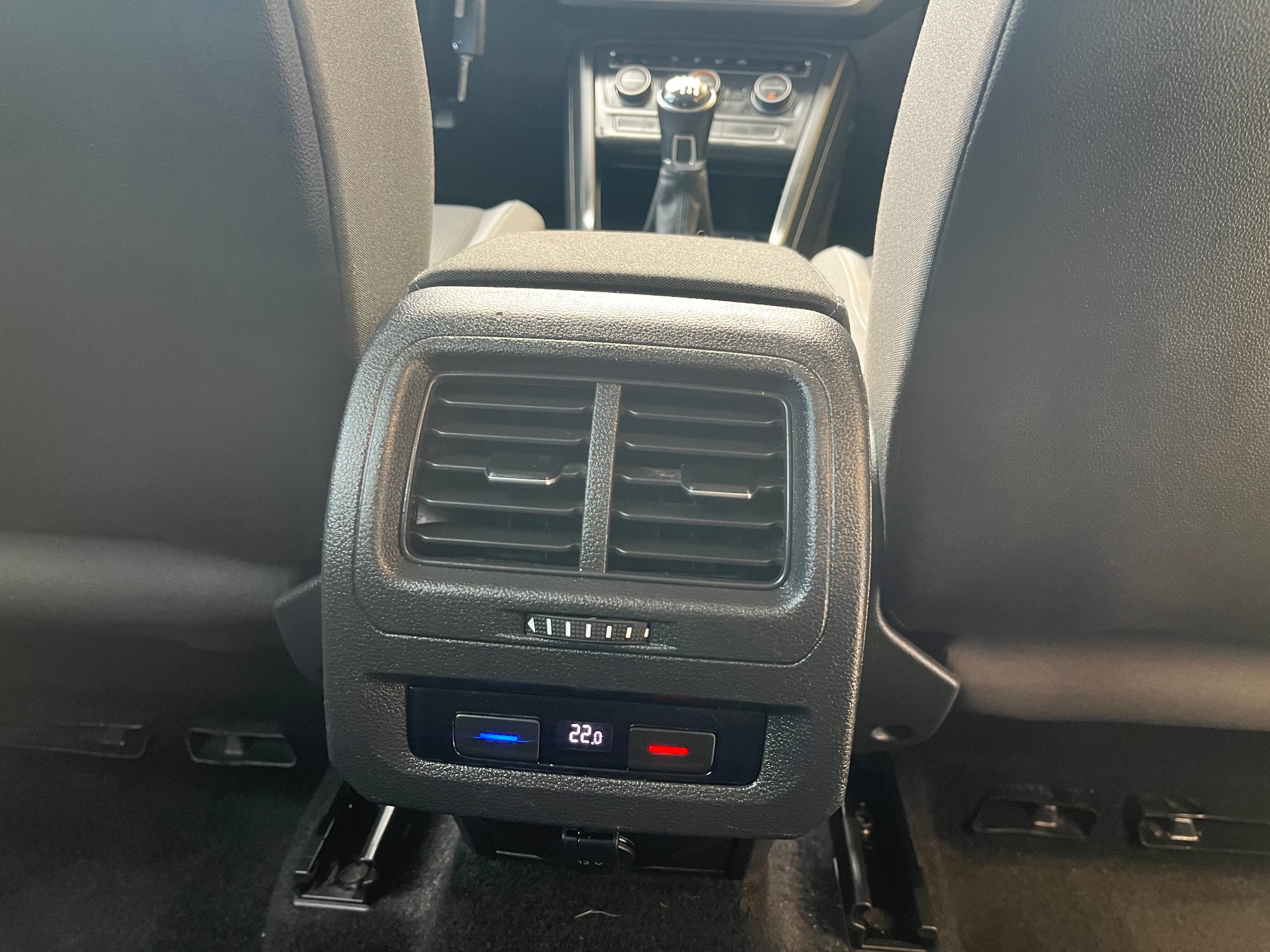 Volkswagen Touran  Business Navi 1.6 TDI 85kW 115CV