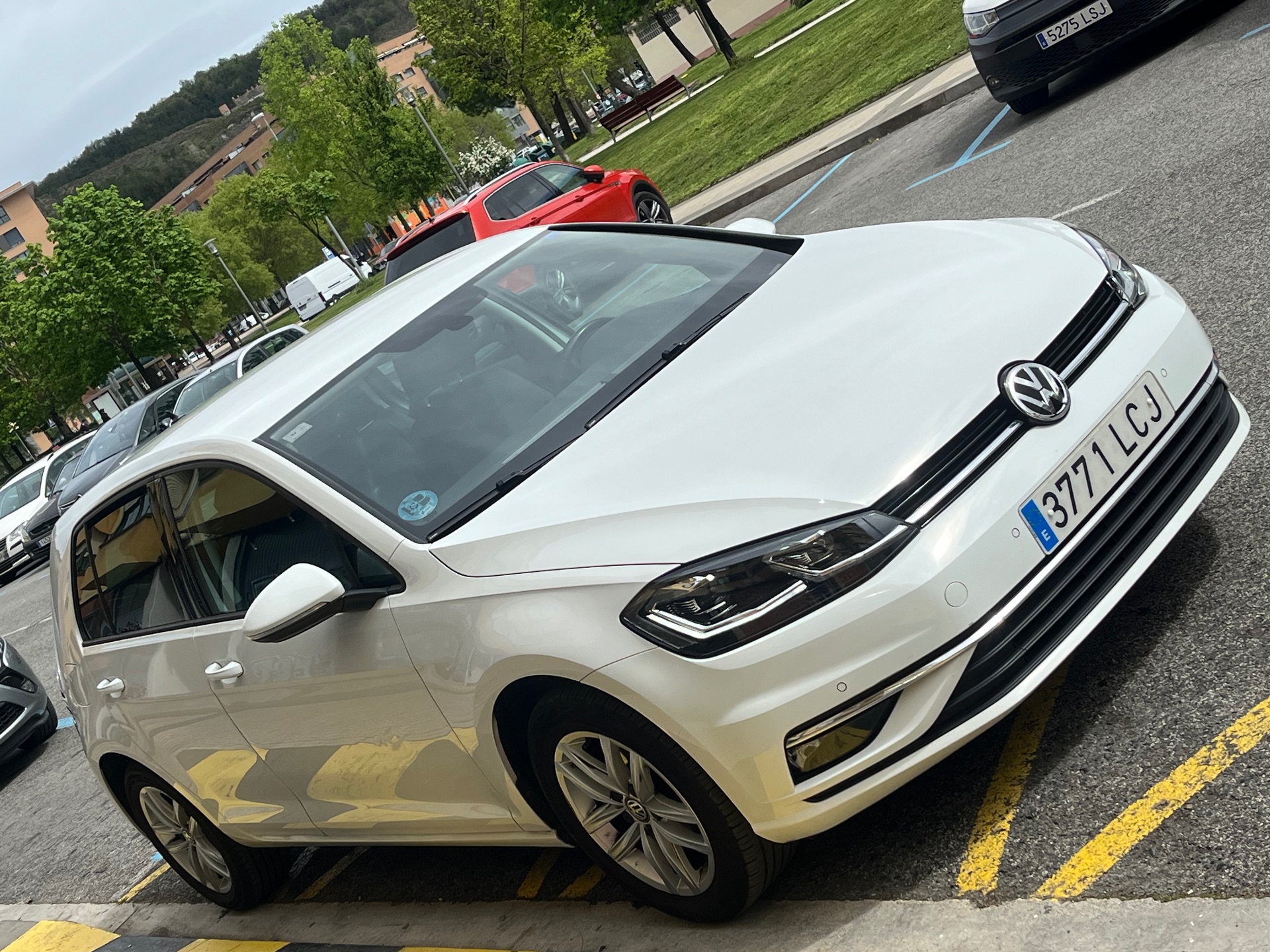 Volkswagen Golf  Advance 1.0 TSI (115CV)
