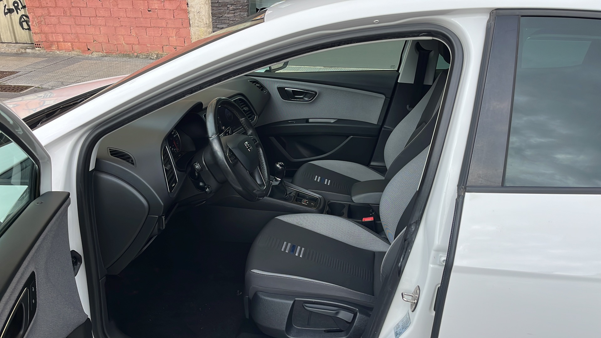 SEAT Leon 1.6 TDI 115 CV 5p. Style