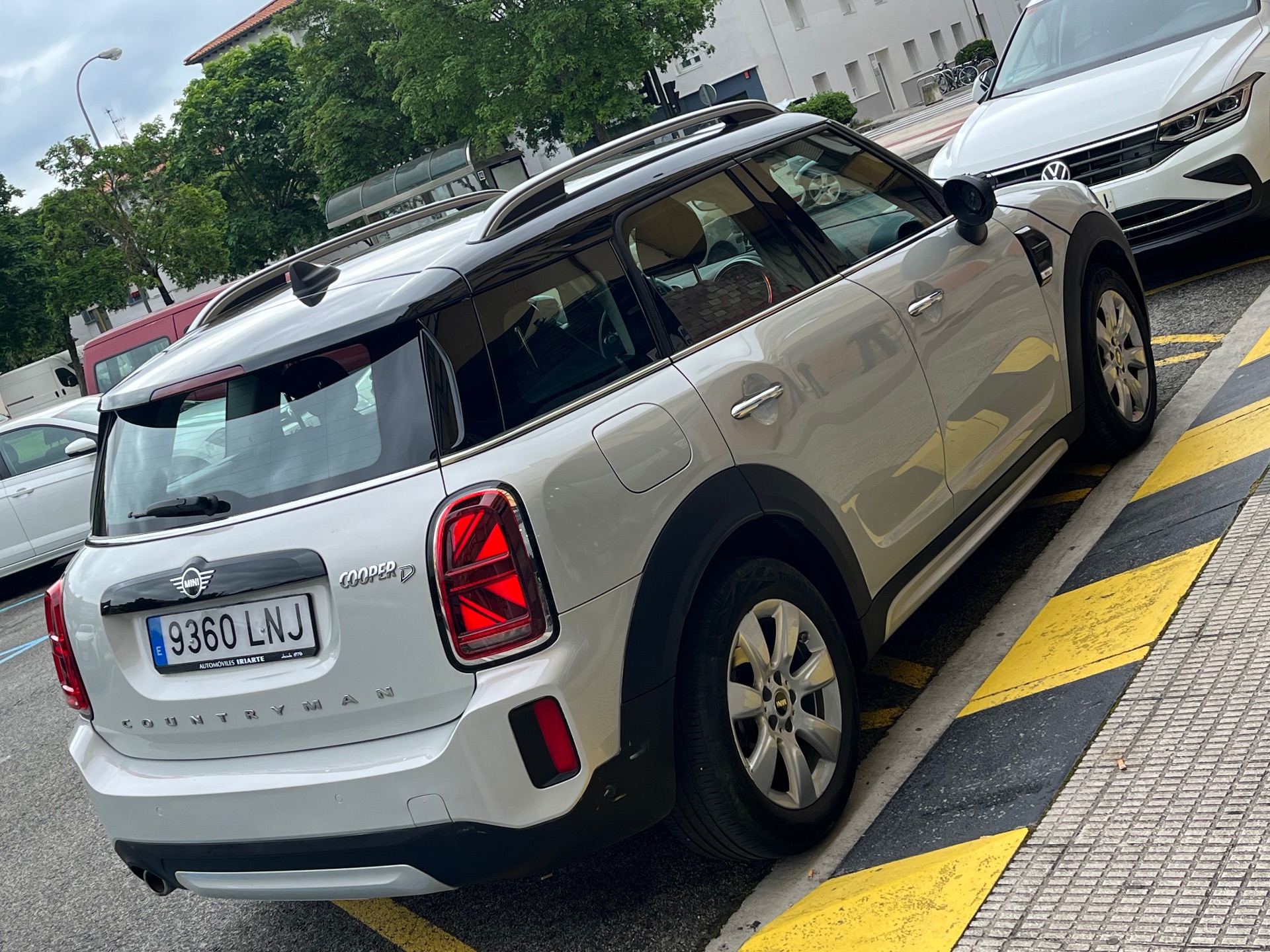 MINI Cooper D Mini D Countryman