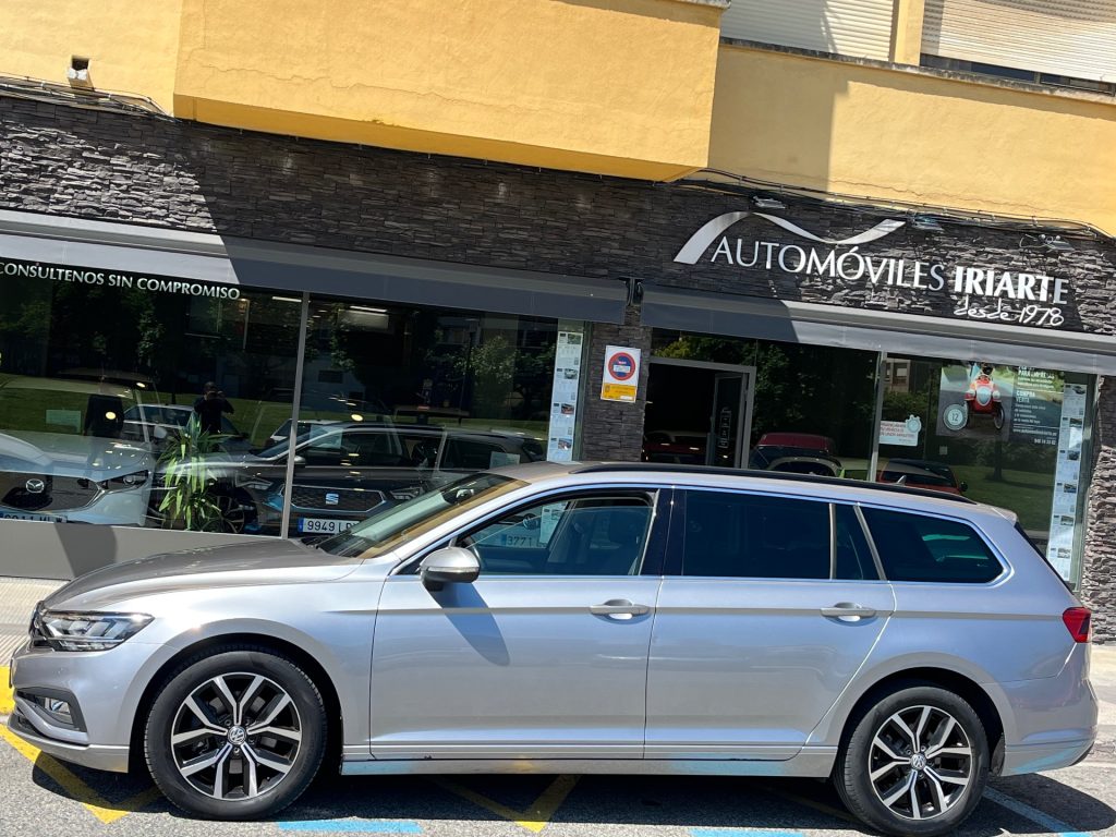 Volkswagen Passat  Variant Executive 2.0 TDI 110kW 150CV