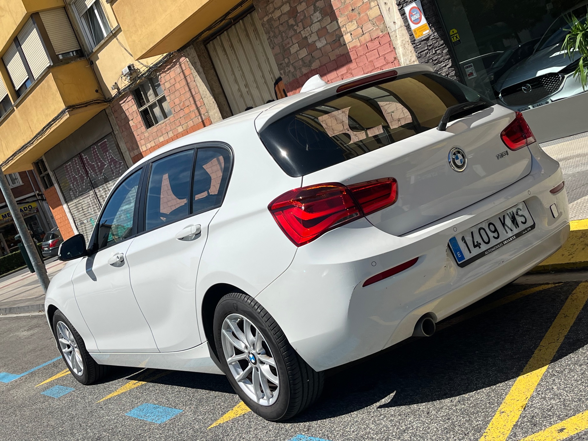 BMW 116i 5p.