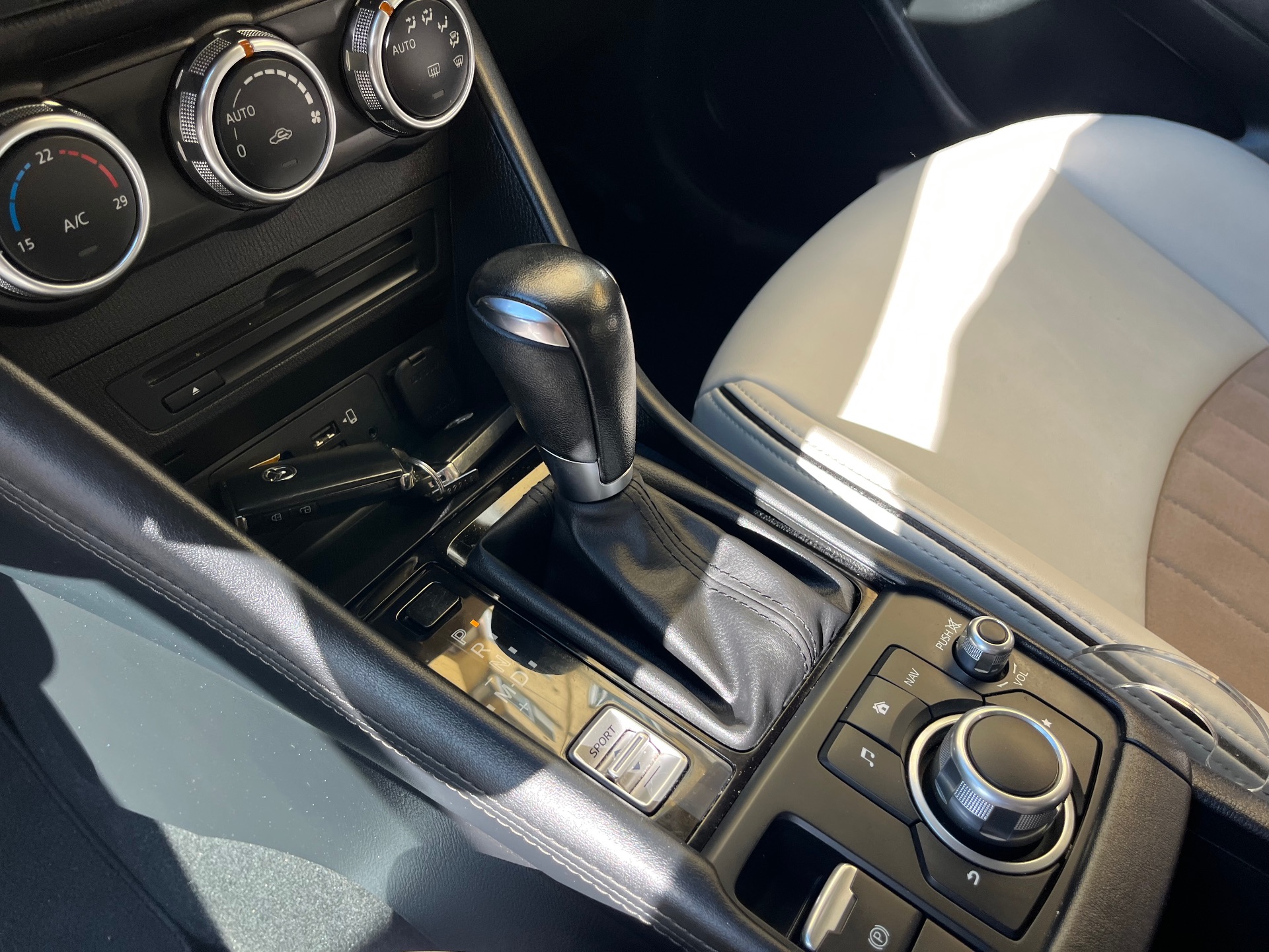 Mazda CX-3 2.0L Skyactiv-G Evolve