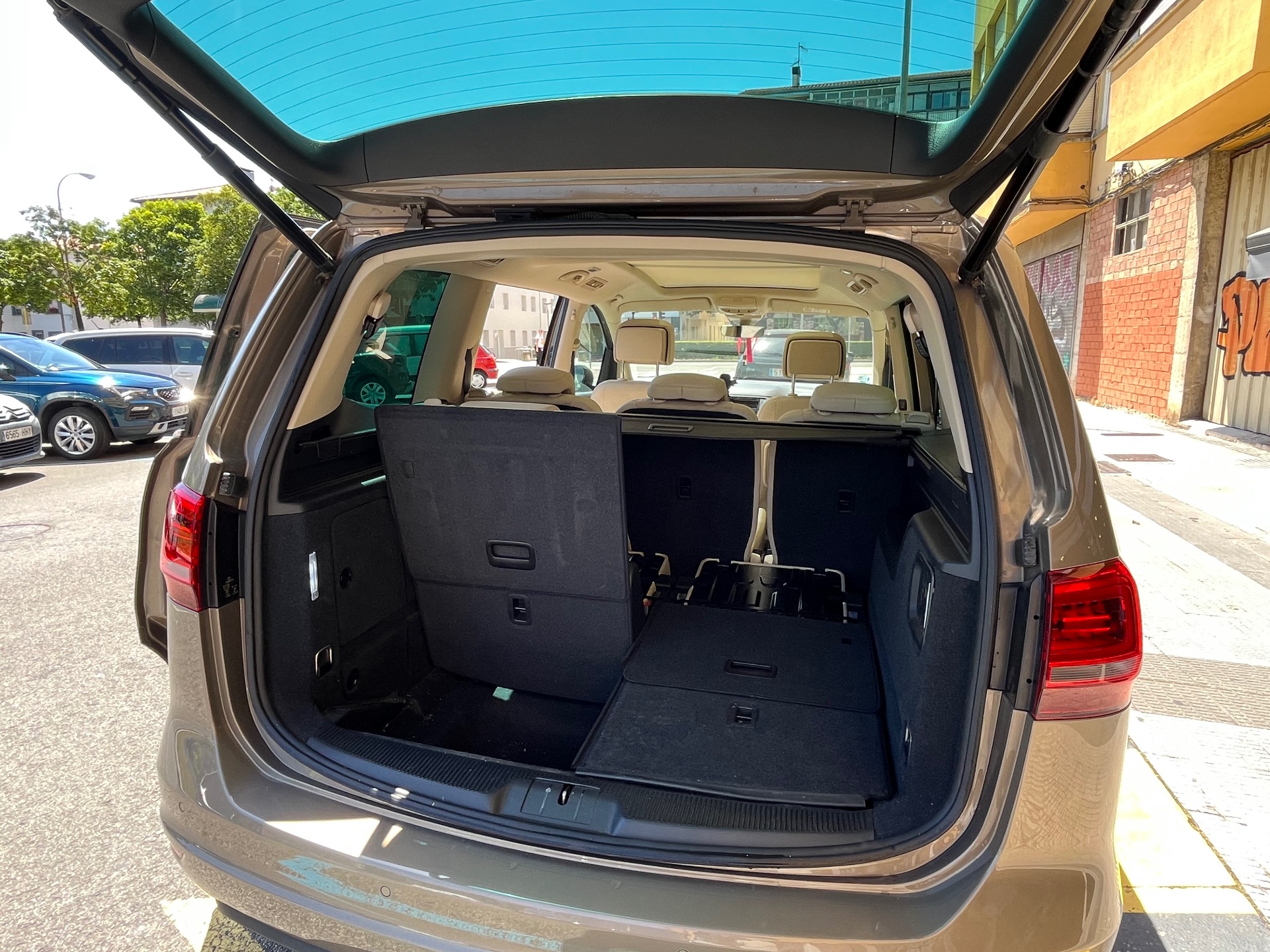 Volkswagen Sharan 2.0 TDI 150CV DSG Highline BMT