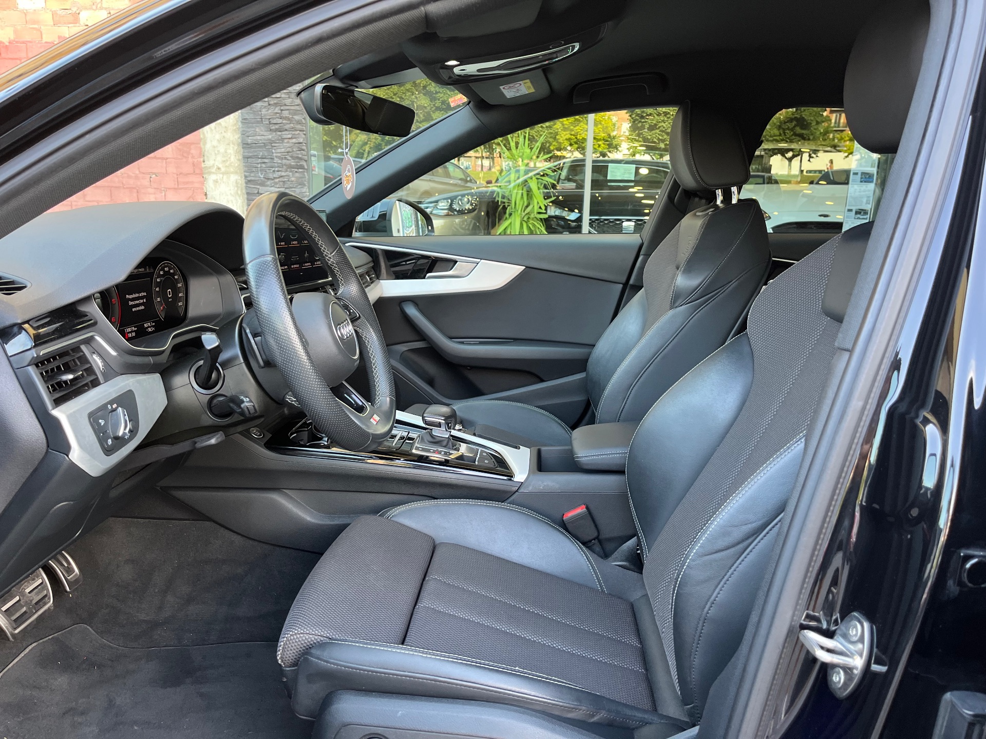 Audi   S line 30 TDI 100kW S tronic