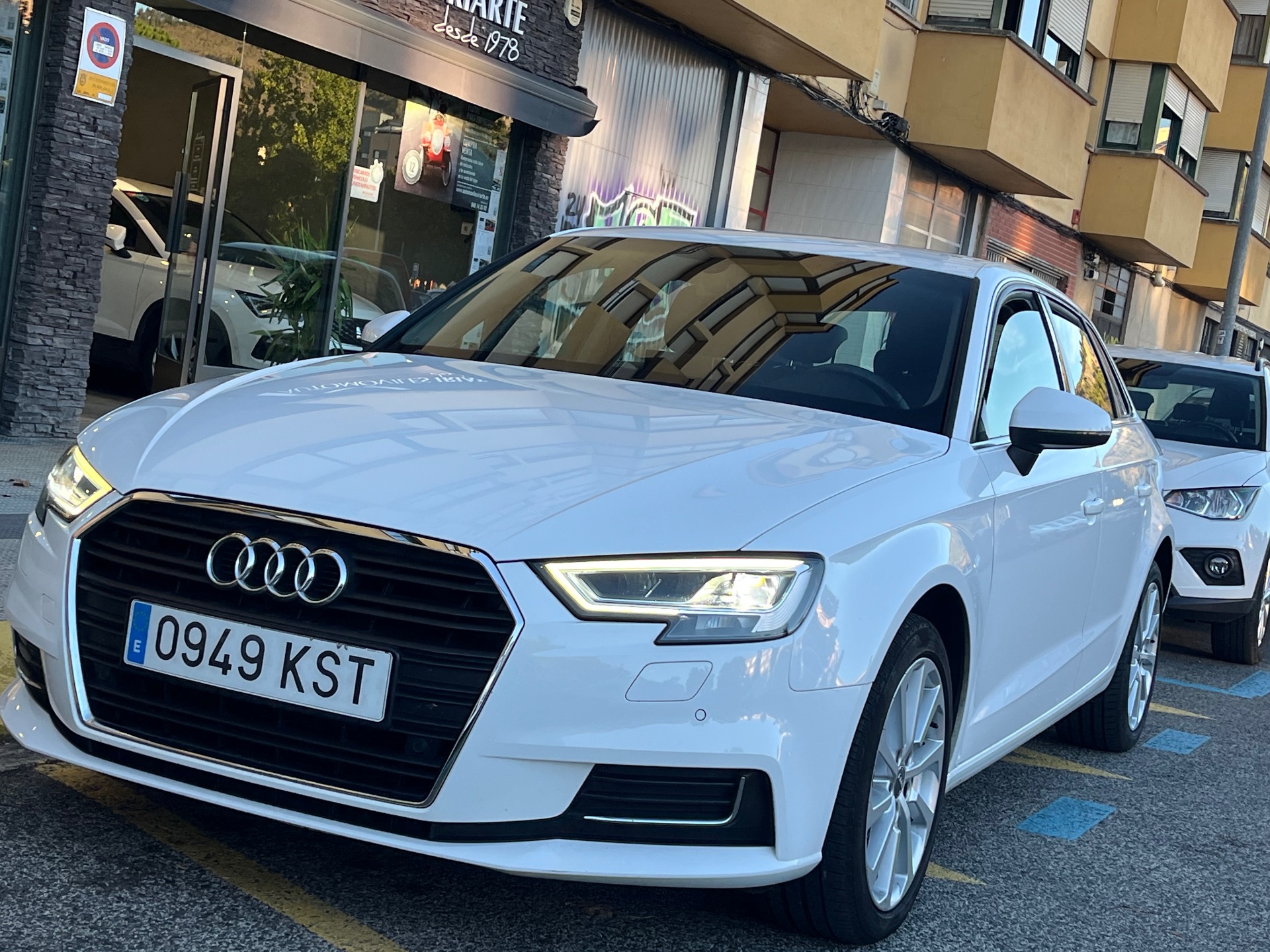 Audi A3  1.6 TDI STRONIC AMBITION