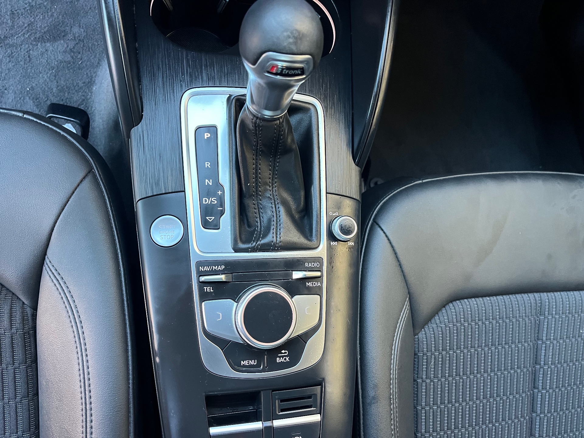 Audi A3  1.6 TDI STRONIC AMBITION