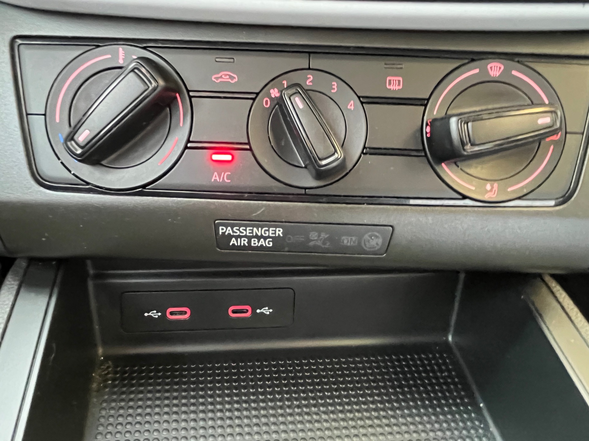 SEAT Ibiza  tsi 80cv