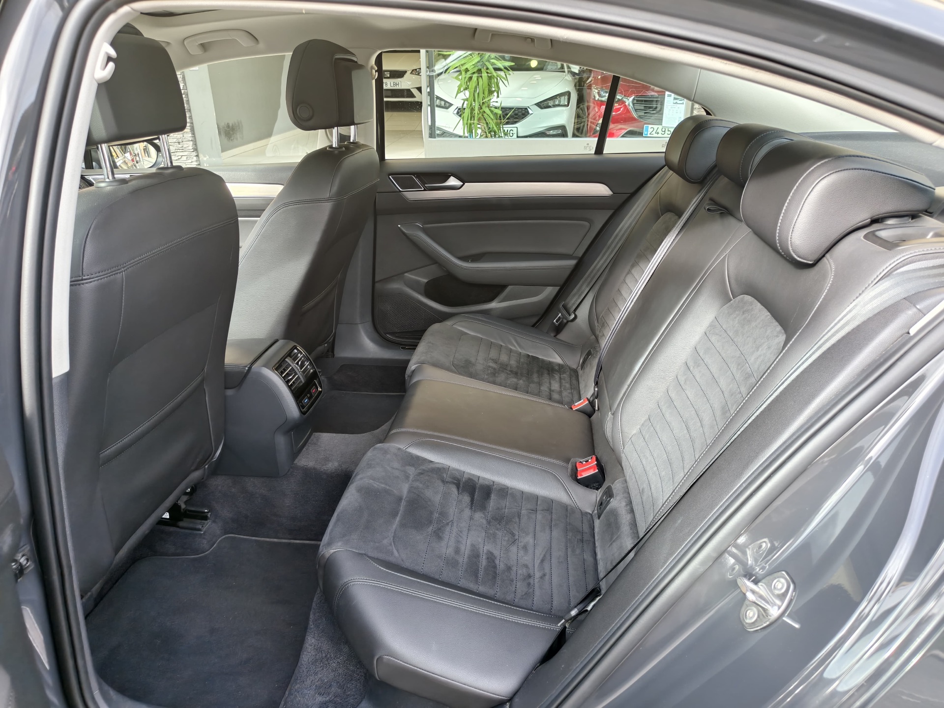 Volkswagen Passat 2.0 TDI DSG Highline BMT