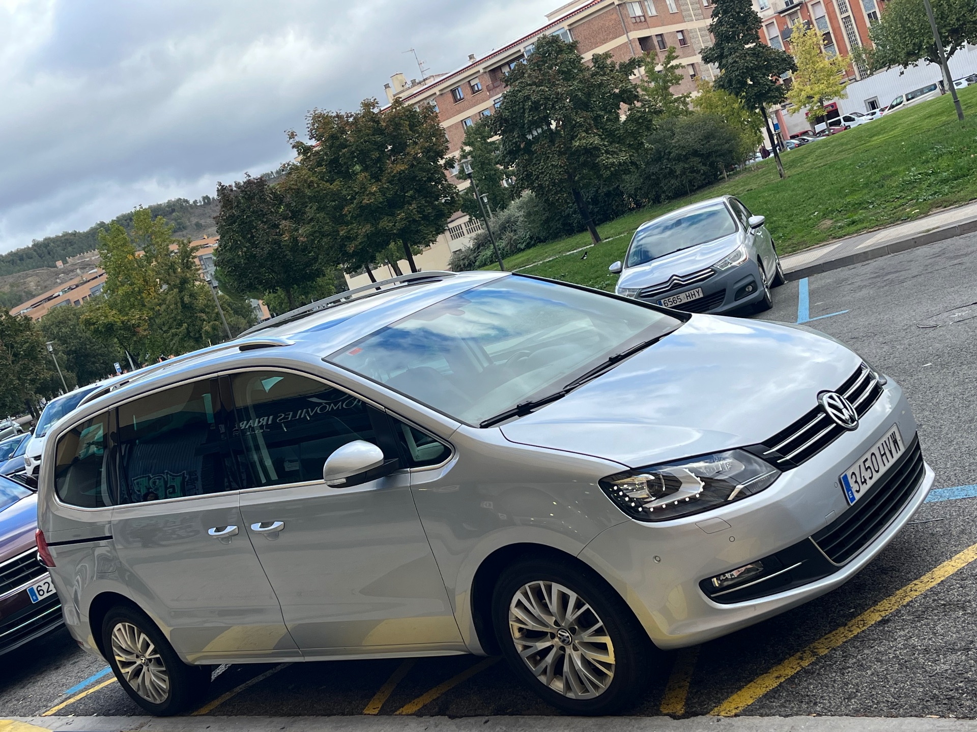 Volkswagen Sharan 2.0 TDI 177 CV DSG High. Bus. BMT