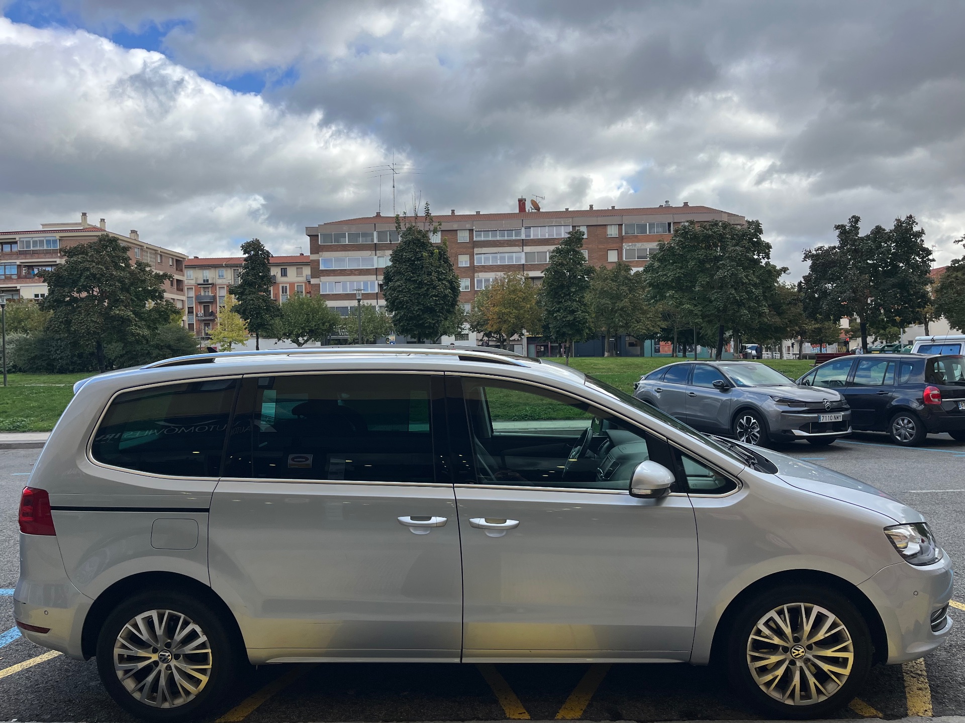 Volkswagen Sharan 2.0 TDI 177 CV DSG High. Bus. BMT