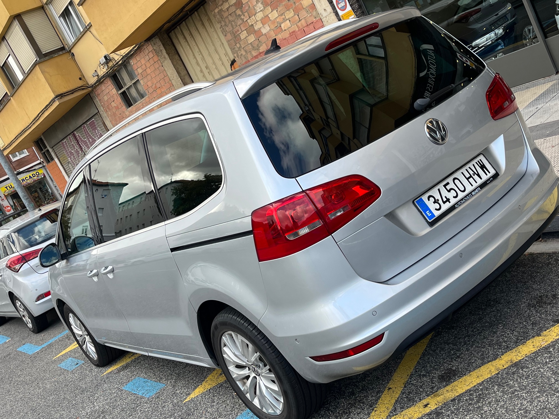 Volkswagen Sharan 2.0 TDI 177 CV DSG High. Bus. BMT