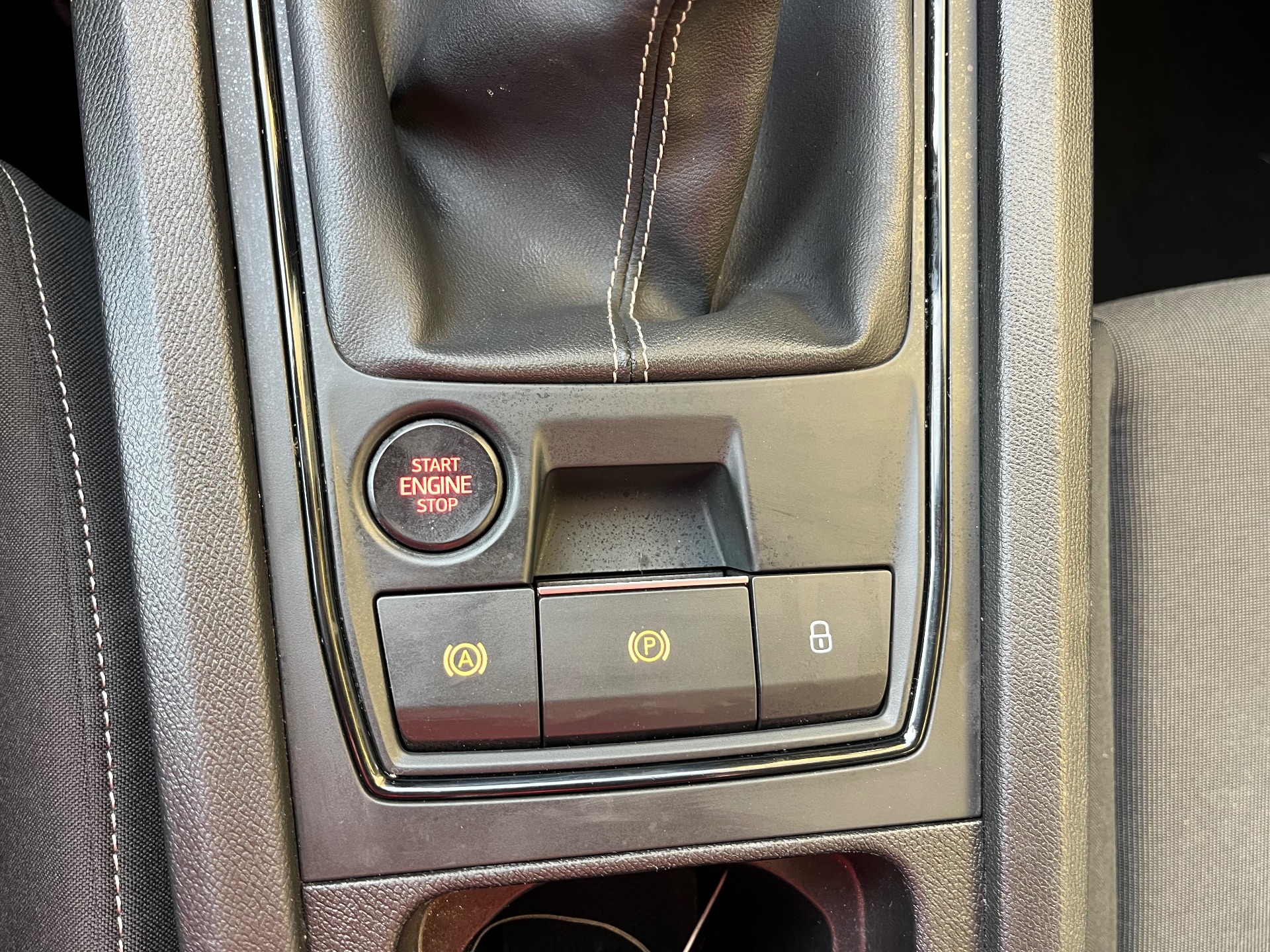 SEAT Leon  SP 2.0 TDI 85kW Reference Go
